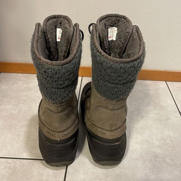 THE North Face Shellista II Mid boot in tan, grey and black - Picture 8 of 16